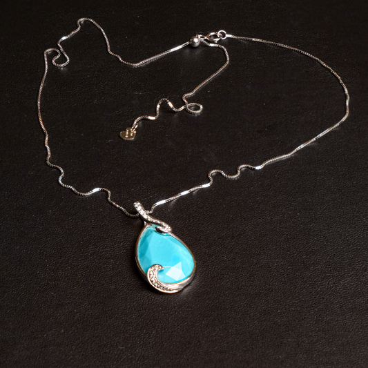 Collana e ciondolo con Turchese e Diamanti