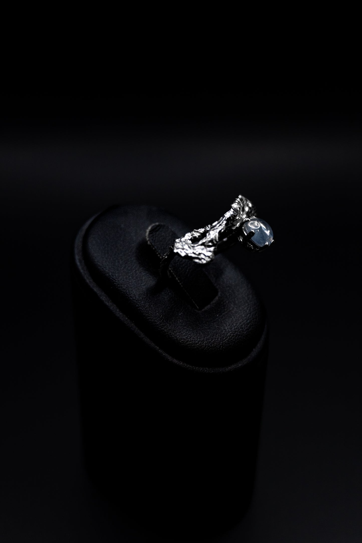 Anello Artigianale in Argento " Frammenti di Luna"
