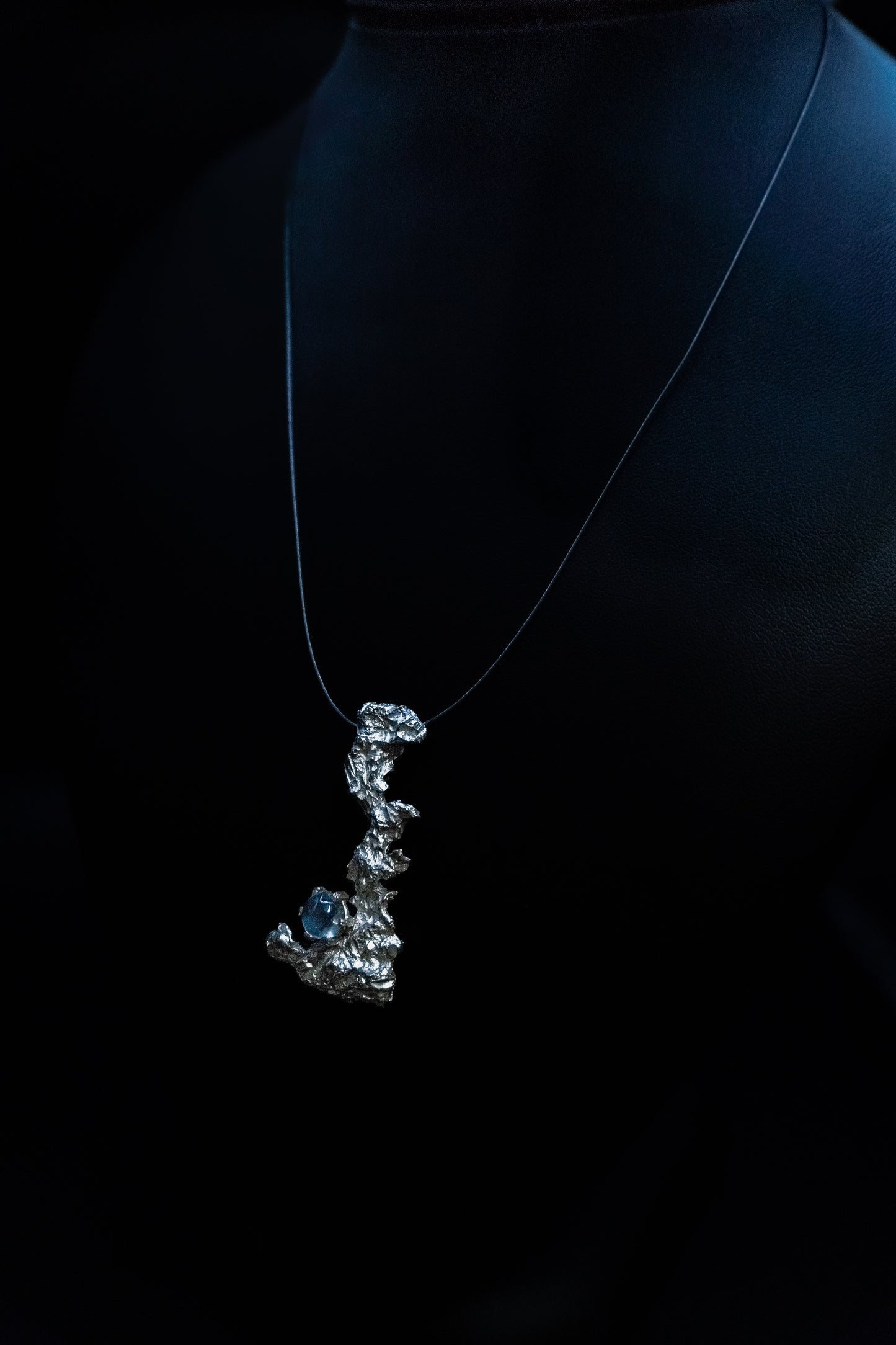 Collana e ciondolo Argento linea "Frammenti di Luna"