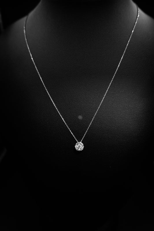 Collana e ciondolo fiore con diamanti