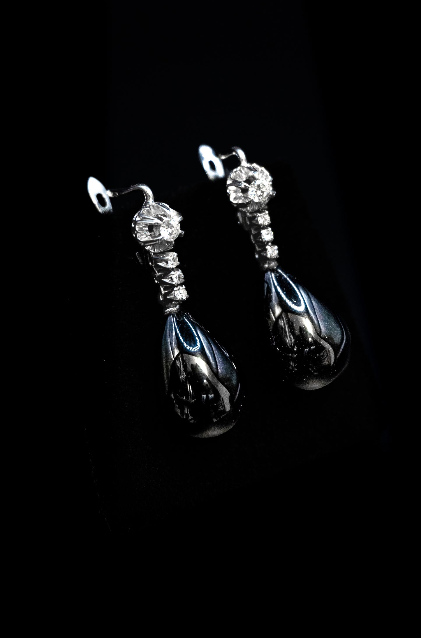 Orecchini In oro 18k.ti con Diamanti e Onice