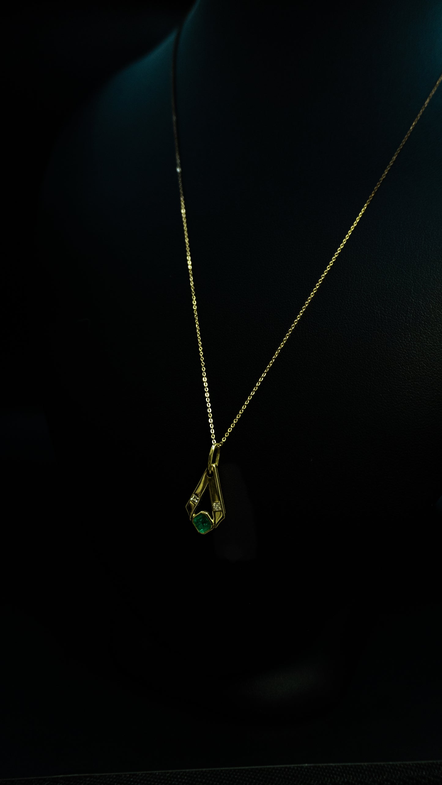 Collana con ciondolo Smeraldo e Diamanti