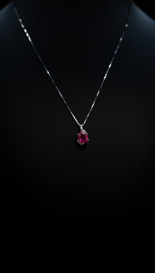Collana in oro con Ciondolo Rubino e Diamanti