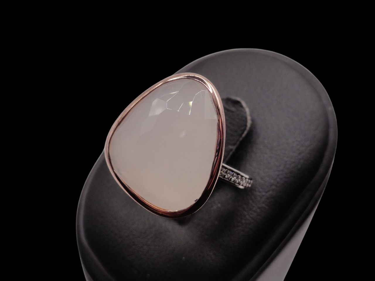 Anello argento e quarzo rosa