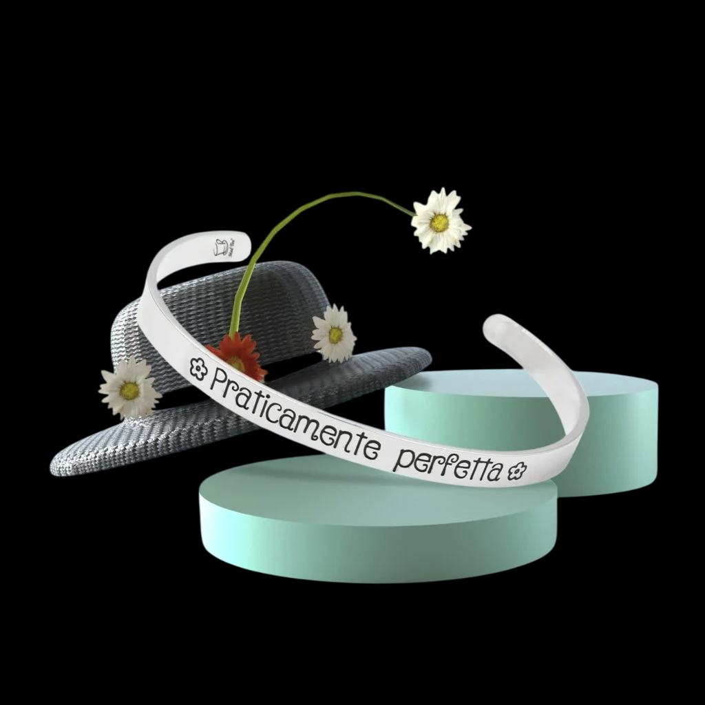 Bracciale rigido “Praticamente perfetta”